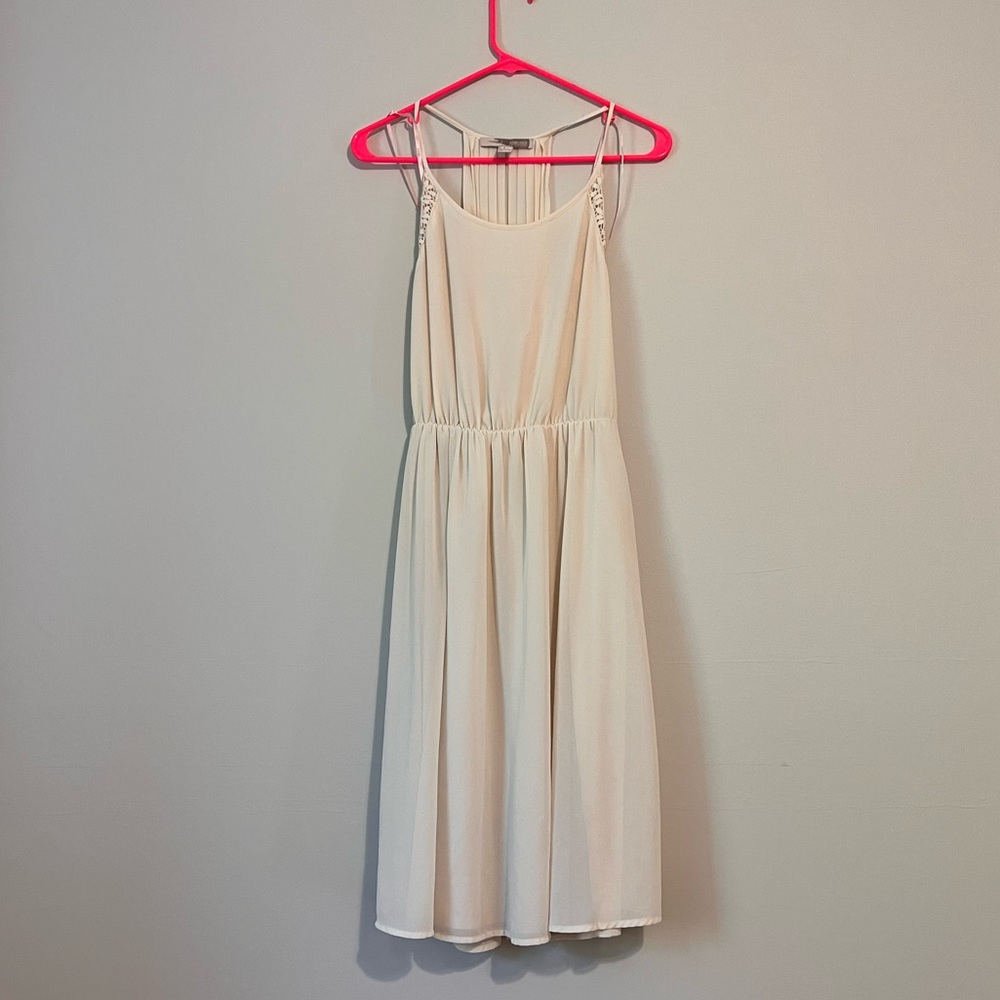 Forever 21 | Size Medium | Cream Midi dress with floral details